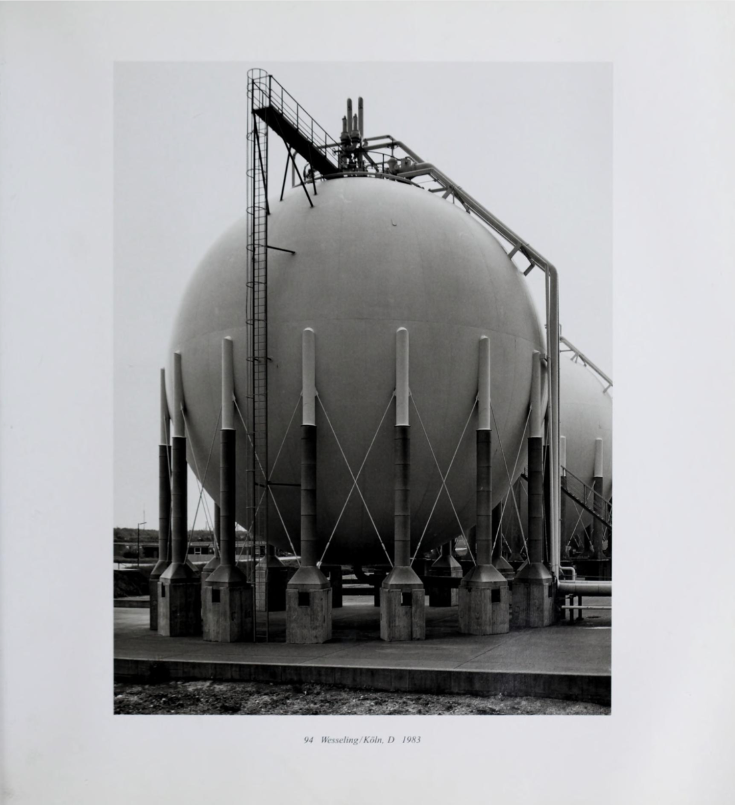 13 Bernd Illas Becher Gastank Koln1983